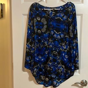 Women’s Express tunic style top